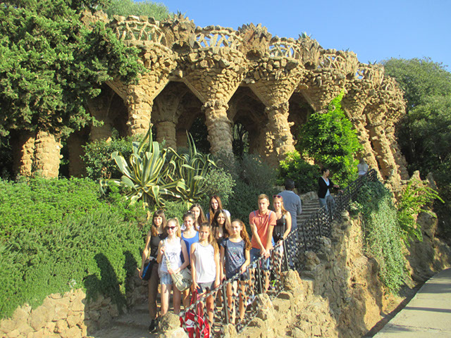 %_tempFileNamePark%20Guell%20-%20schody%